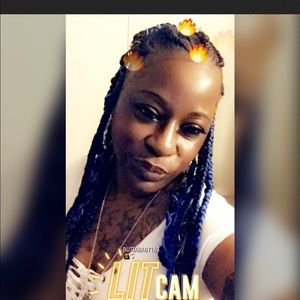 Meet your Posher, Ninasimone